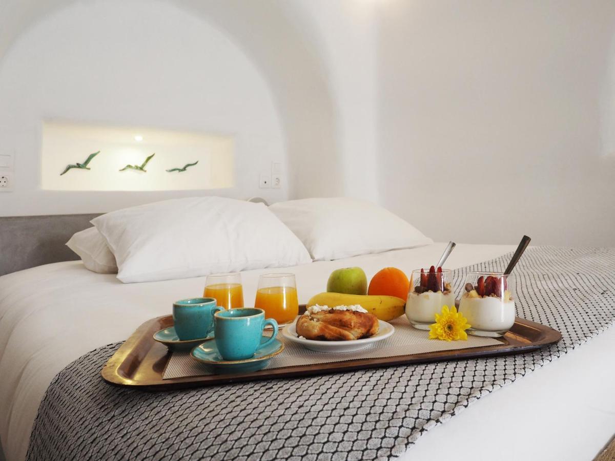 Danae Suites Santorini Oía Buitenkant foto